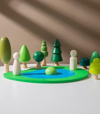 ¡8 árboles en miniatura para crear un paisaje mágico! Este set incluye árboles de madera natural en varios tamaños