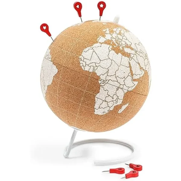Juvale Mini globo de corcho, 6 pasadores, mapa educativo del mundo para escritorio (5.9 x 7.87 pulgadas) - mapa del mundo de corcho
